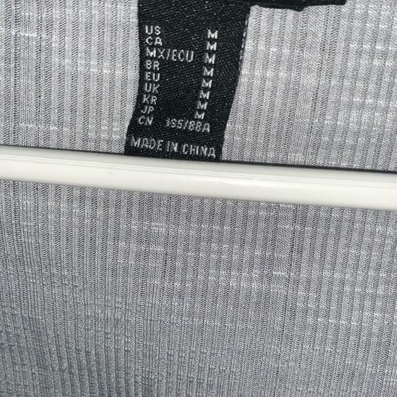 Top - Picture 2 of 3